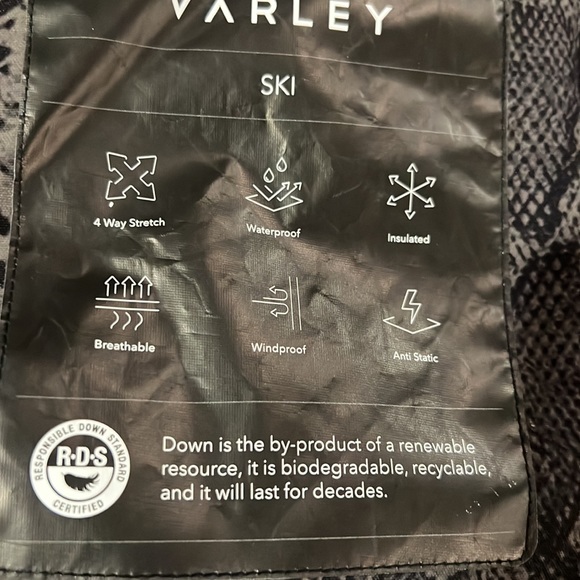 NEW🖤💚VARLEY Dorothy Snake Ski Jacket in Mono Boa size $600 sold out online - Picture 9 of 14